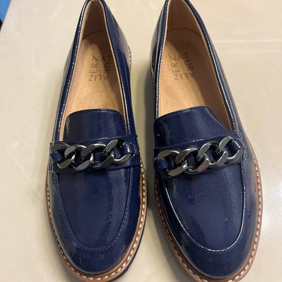 NWT Naturalizer patent blue comfort Emma loafers size 6 - Picture 2 of 9